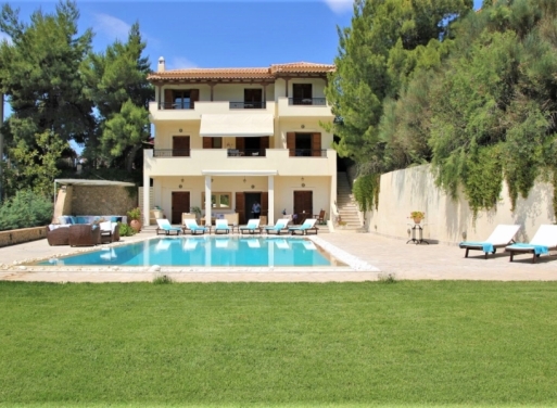 Βίλα Κουνούπι, Κρανίδι 280 τ.μ. - 2