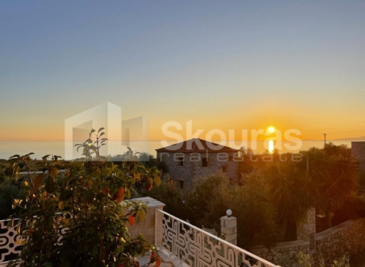 Maison Individuelle Neochori, Lefktro-Kardamyli 190 m2 - 2