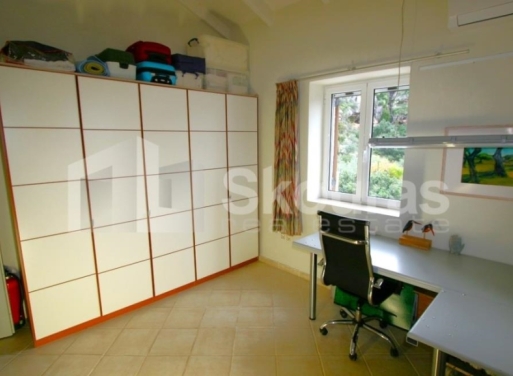 Maison Individuelle Neochori, Lefktro-Kardamyli 190 m2 - 25