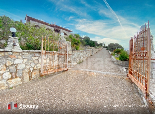 Дом Tolofono 215 кв.м - 17