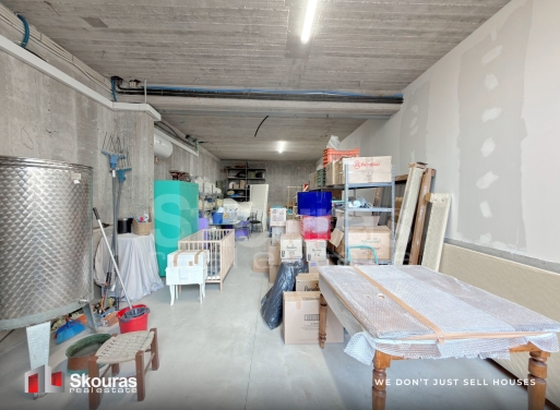 Magasin Nauplie 30 m2 - 26