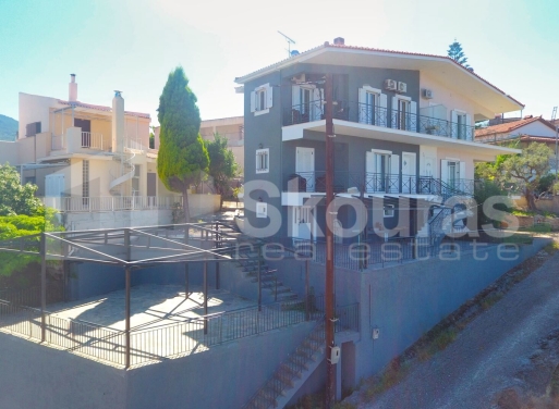 Μεζονέτα Συλιβαινιώτικα, Ακράτα 150 τ.μ. - 2