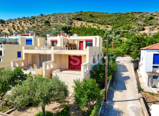 Μεζονέτα Καλλονή, Τροιζηνία 200 τ.μ. - 2