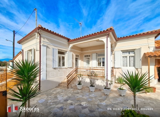 House in Argolikon - view 1