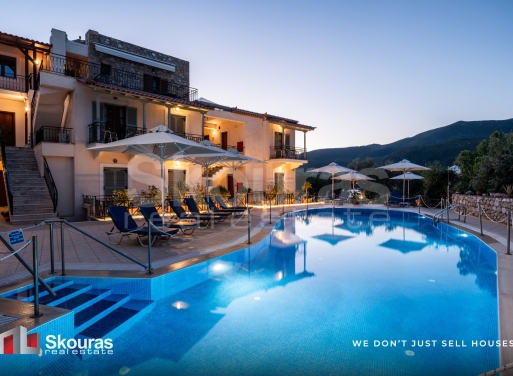 Hotel Lefktro-Kardamyli 1400 m2