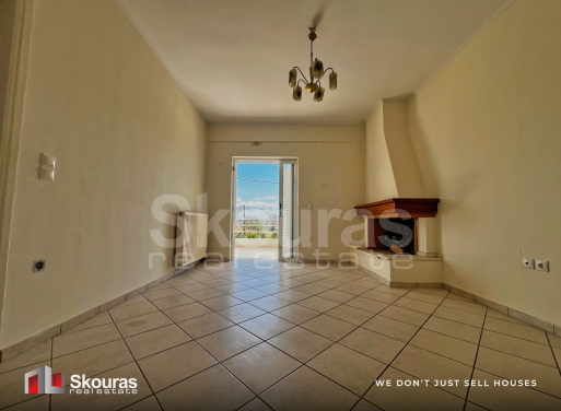 Apartment in Vrakhati - view 1