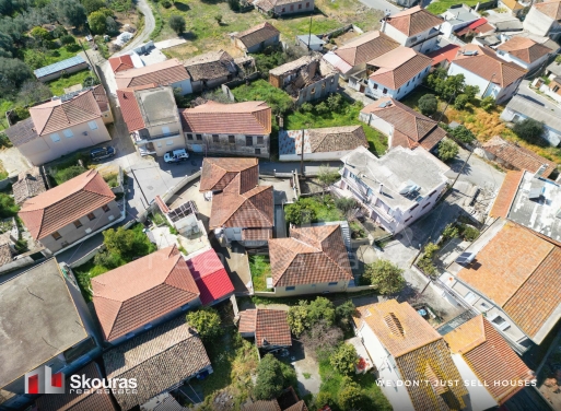 House in Aris - Image 2