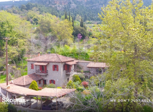 House in Aiyai - Image 4