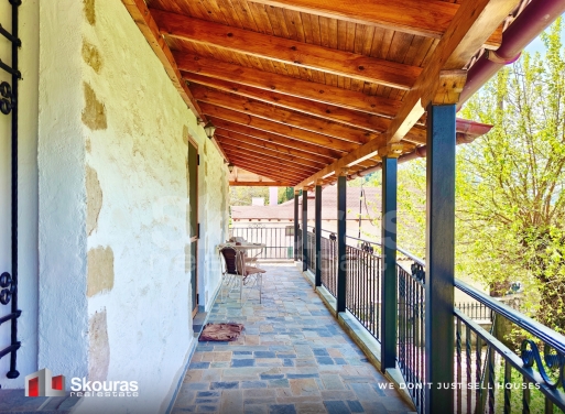 House in Mesino - Image 4