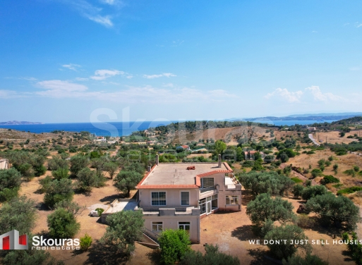 House in Petrothalassa Kranidiou - Image 2