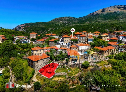 House in Avia - view 1