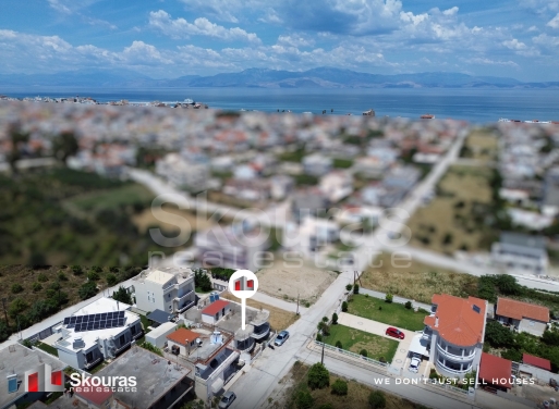 House in Pasion - view 1