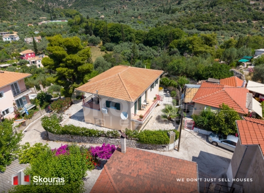 House in Nidhrion - Image 5