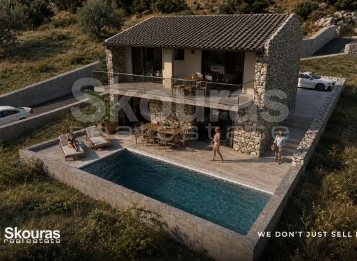 House in Gialos - Image 2