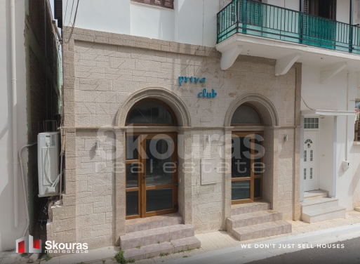 House in Pilos - view 1