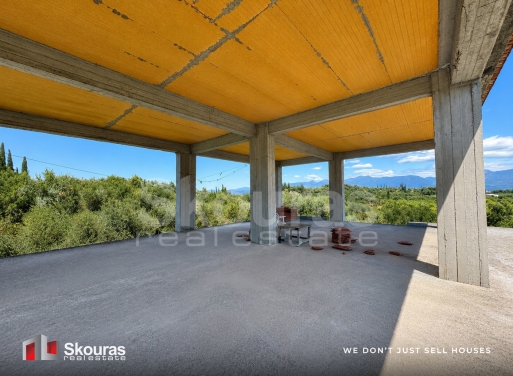 House in Amfithea - Image 4