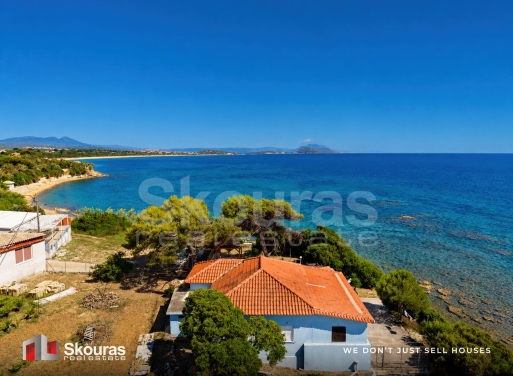 House in Vromonerion - view 1